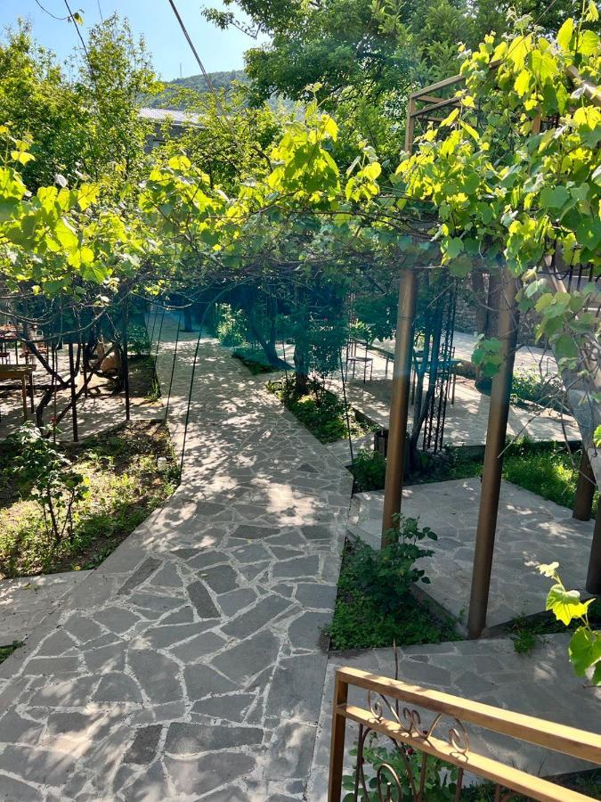 Mthnadzor Hotel Горис Екстериор снимка