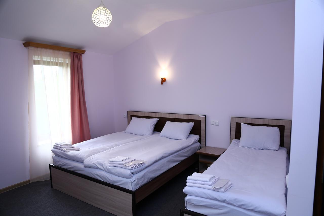 Mthnadzor Hotel Горис Екстериор снимка